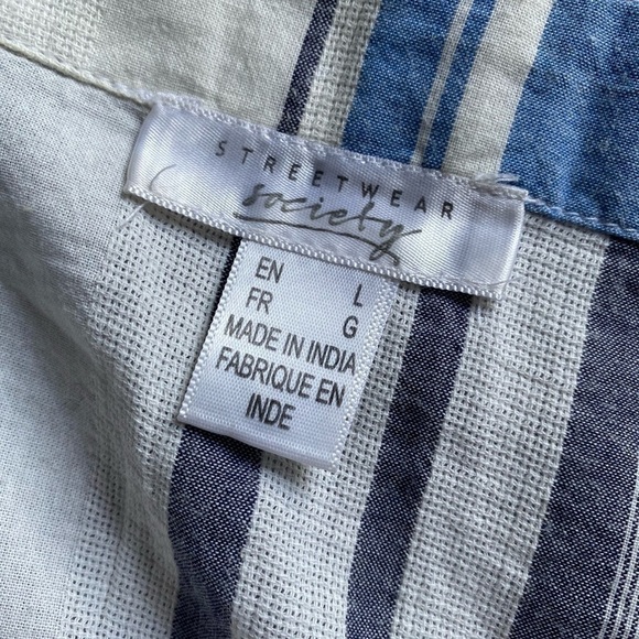 STRIPED Off-the-Shoulder Top - Picture 4 of 5